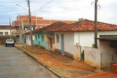 RUA EM PILAR DO SUL-FOTO:ADILSON MOREIRA  - PILAR DO SUL - SP