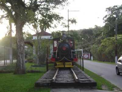 TREM DA ESTAO ESTRELA, POR JULIANE - PIQUETE - SP