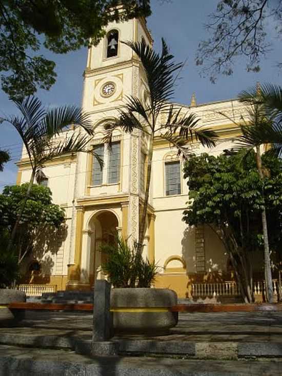 IGREJA MATRIZ DE SANTO ANTNIO DE PDUA EM PIRACAIA-SP-FOTO:ANTONIO DE ANDRADE - PIRACAIA - SP