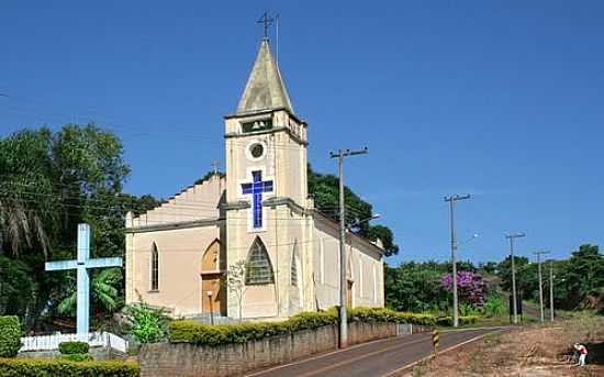 IGREJA CATLICA EM PIRAJ-FOTO:FOTOMARCO3D - PIRAJU - SP