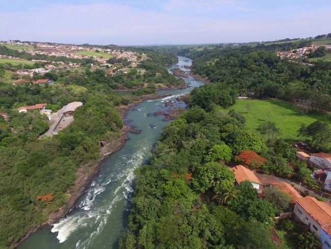 PIRAJU - GUARDA O LTIMO TRECHO NATURAL DO RIO PARANAPANEMA, POR LENITA DO VAL - PIRAJU - SP