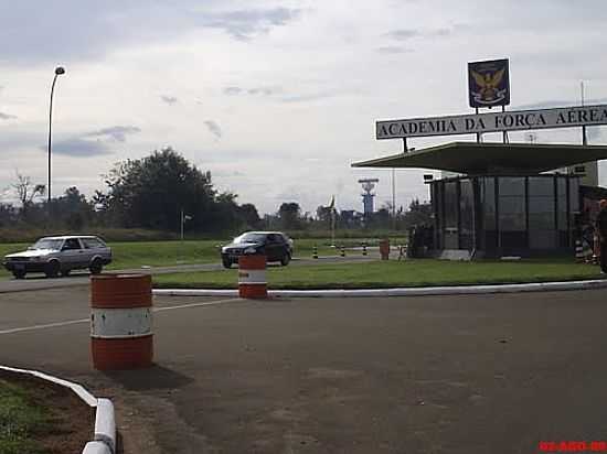 ENTRADA DA ACADEMIA DA FORA AREA EM PIRASSUNUNGA-SP-FOTO:MARCO AURELIO ESPARZ - PIRASSUNUNGA - SP