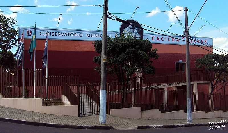 PIRASSUNUNGA-SP-CONSERVATRIO MUNICIPAL CACILDA BECKER-FOTO:REGINALDO RESENDE - PIRASSUNUNGA - SP
