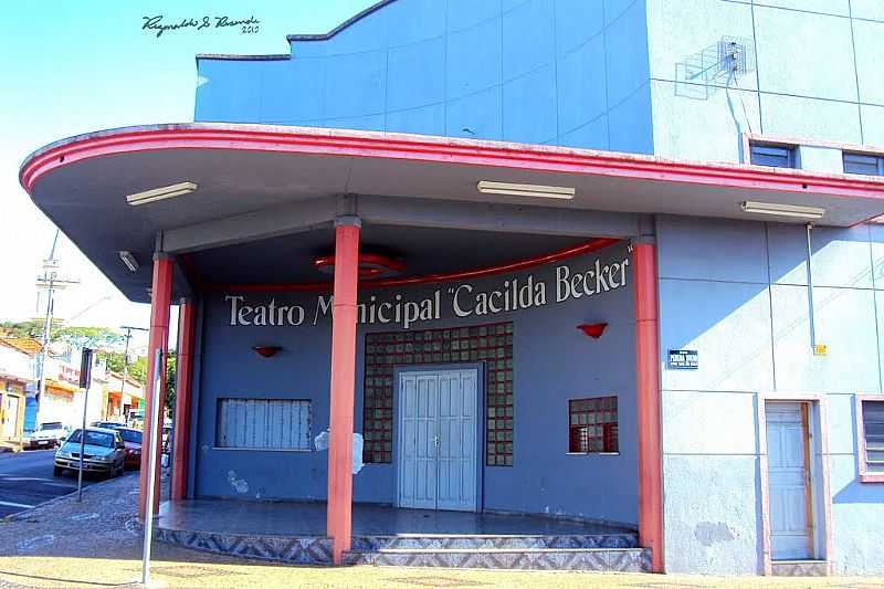 PIRASSUNUNGA-SP-TEATRO MUNICIPAL CACILDA BECKER-FOTO:REGINALDO RESENDE - PIRASSUNUNGA - SP