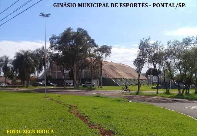 GINSIO MUNICIPAL - PONTAL/SP., POR ZCK BROCA - PONTAL - SP