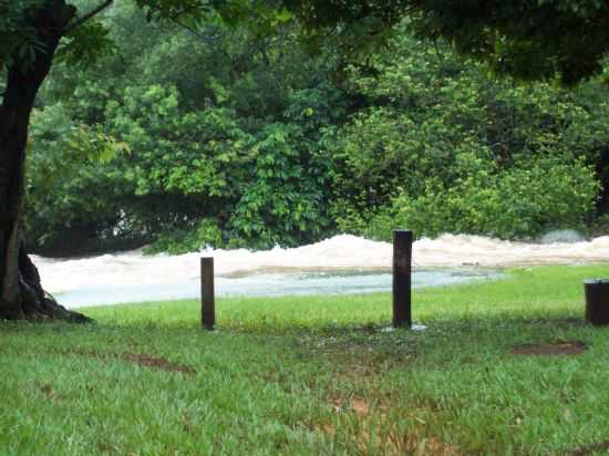 CACHOEIRA SO ROBERTO, POR PATRICIA LONGO - PONTES GESTAL - SP