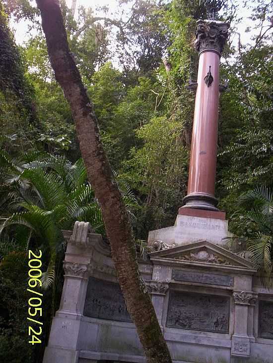 PORTO FELIZ-SP-MONUMENTO DAS MONES-FOTO:LUZIACRUZFRATA - PORTO FELIZ - SP