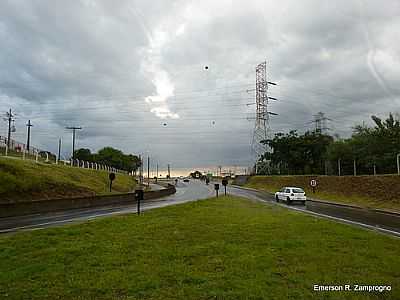 TREVO EM PF POR EMERSON R ZAMPROGNO - PORTO FERREIRA - SP