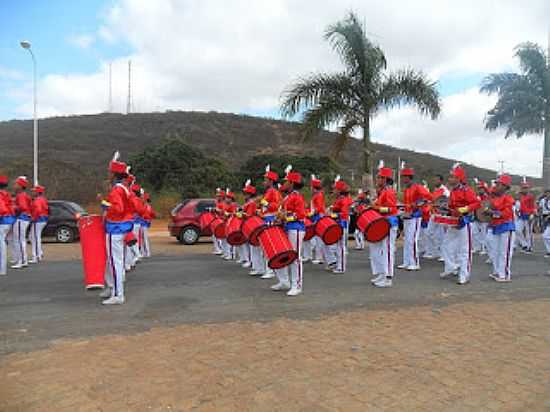 PREVENIDO-BA-FANFARRA NO DESFILE-FOTO:PREVE.EMC@MPO - PREVENIDO - BA