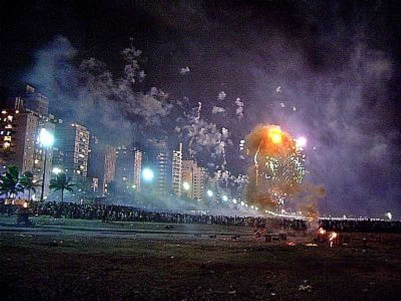 PRAIA GRANDE-SP-NOITE DE REVEILLON NA PRAIA GRANDE-FOTO:ALAN AZEVEDO - PRAIA GRANDE - SP