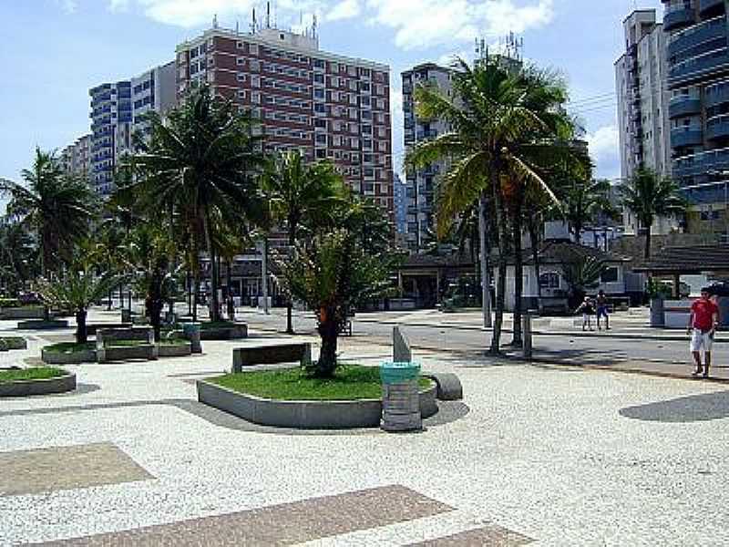 PRAIA GRANDE-SP-PRAIA DA VILA GUILHERMINA-FOTO:ALAN AZEVEDO  - PRAIA GRANDE - SP