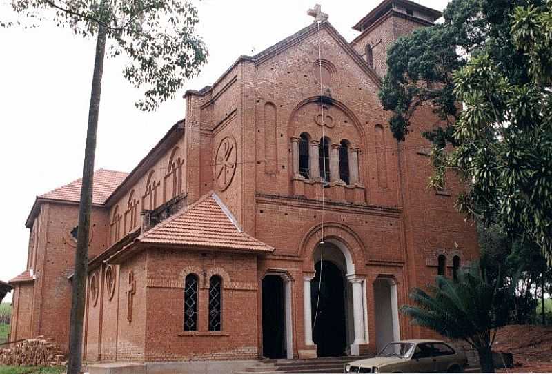 PROMISSO-SP-IGREJA DE CRISTO REI NO BAIRRO GONZAGA-FOTO:HLFOZ - PROMISSO - SP