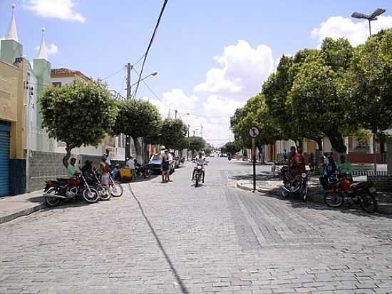 RUA DE QUEIMADAS POR REKARTE - QUEIMADAS - BA