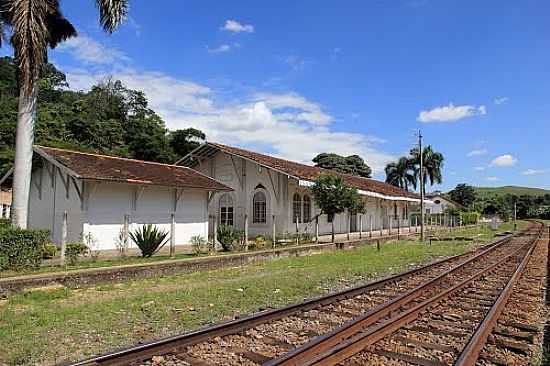 ESTAO FERROVIRIA DE QUELUZ-SP-FOTO:HALLEY OLIVEIRA - QUELUZ - SP