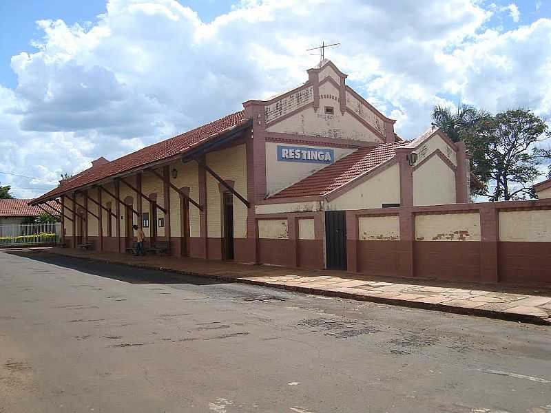 RESTINGA-SP-ANTIGA ESTAO FERROVIRIA MOGIANA-FOTO:ADAUTO RODRIGUES - RESTINGA - SP