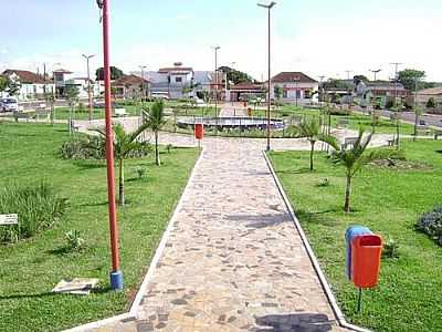 PRAA DA SANTA CRUZ-FOTO:JAUMPAULUM  - RIBEIRO CORRENTE - SP