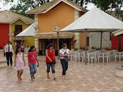 RUA DO DOCE - FOTO
WWW.SKYSCRAPERCITY.COM - RIBEIRO PIRES - SP