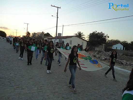 DESFILE EM QUIXAB-2-FOTO:PORTALQUIXABA. - QUIXAB - BA