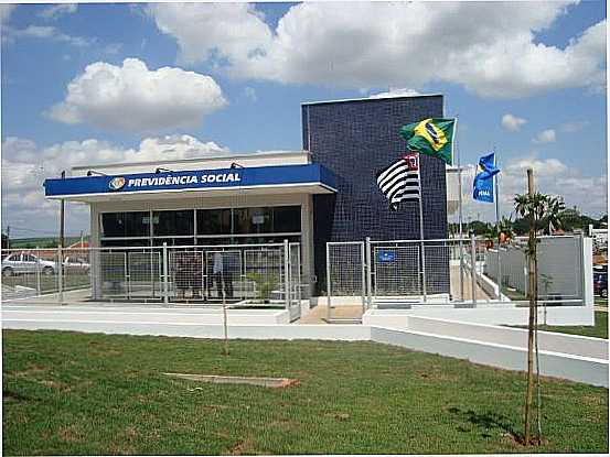 PRDIO DO INSS, POR SAMUEL CASTELHANO - RIO DAS PEDRAS - SP