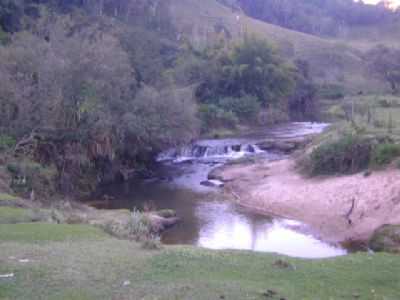 CACHOEIRA CARLOS BRISOLA, POR RONALD RABELO - RIVERSUL - SP