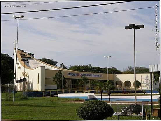 IGREJA MATRIZ, POR LUCAS FERNANDO  - ROSANA - SP