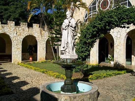 CLAUSTRO DO MOSTEIRO DA SAGRADA FACE EM ROSEIRA-SP-FOTO:CARLOS MANIOBA - ROSEIRA - SP