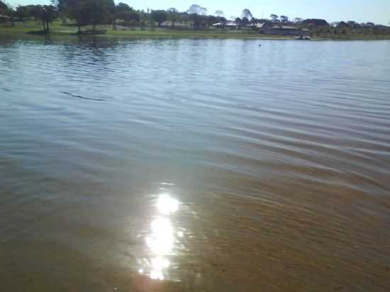 PRAIA, POR ESTELA NASCIMENTO - SABINO - SP