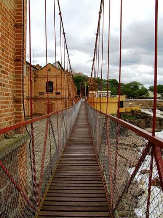 PONTE PNCIL EM SALTO-SP-FOTO:CAIO GRACO MACHADO - SALTO - SP