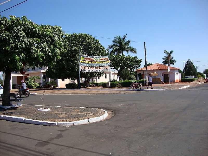 SANTA ALBERTINA-SP-PRAA DA MATRIZ-FOTO:LUIS BRITO - SANTA ALBERTINA - SP