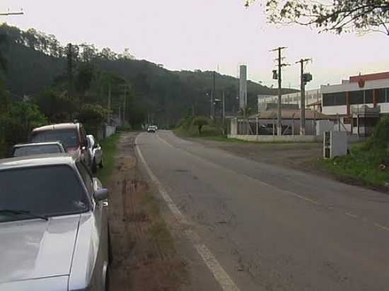 ESTRADA DE SANTA BRANCA-SP-FOTO:GLUCIO ALMEIDA - SANTA BRANCA - SP