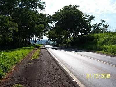 RODOVIA EM SANTA CRUZ DA ESPERANA-FOTO:SEMEO.  - SANTA CRUZ DA ESPERANA - SP