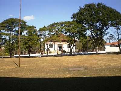 ESCOLA MUNICIPAL-FOTO:ELVIO RUSSI NASCIMEN  - SANTA CRUZ DA ESTRELA - SP