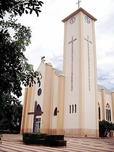 IGREJA MATRIZ, POR J. VITAL GONCALES - SANTA F DO SUL - SP