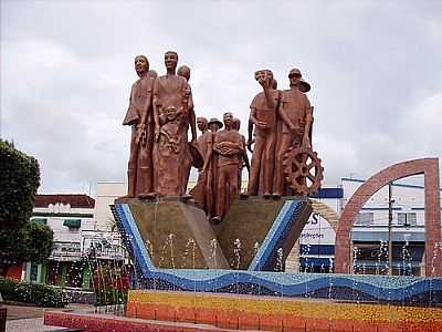 MONUMENTO, POR J. VITAL GONCALES - SANTA F DO SUL - SP