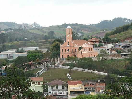 SANTA ISABEL-SP-VISTA PARCIAL DA CIDADE E MATRIZ DE SANTA ISABEL-FOTO:FABIOLAURINDO - SANTA ISABEL - SP