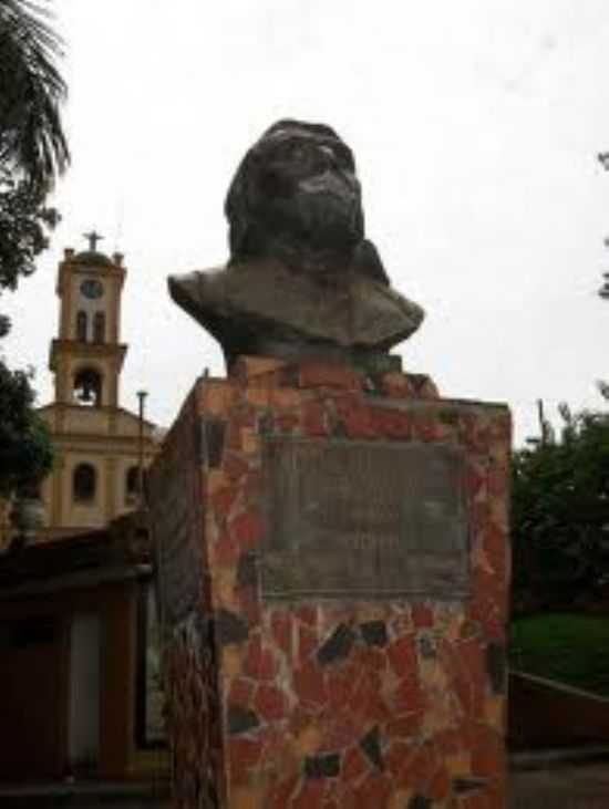 BUSTO, POR NATHLIA - SANTA ROSA DE VITERBO - SP