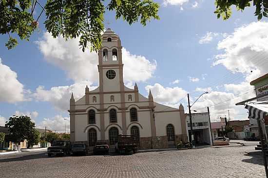 IGREJA MATRIZ DE VALENTE-BA-FOTO:JORGE HIRATA - RETIROLNDIA - BA