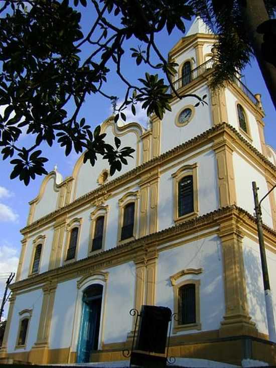 FACHADA DA MATRIZ DE SANTANA EM SANTANA DE PARNABA-SP-FOTO:DANIEL SOUZA LIMA - SANTANA DE PARNABA - SP