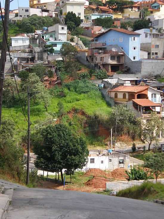 JARDIM SO LUIZ EM SANTANA DE PARNABA-SP-FOTO:UDSON PINHO - SANTANA DE PARNABA - SP