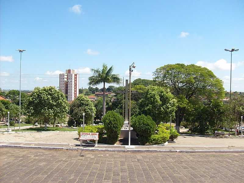 SANTO ANASTCIO-SP-PRAA DA MATRIZ-FOTO:JMER - SANTO ANASTCIO - SP