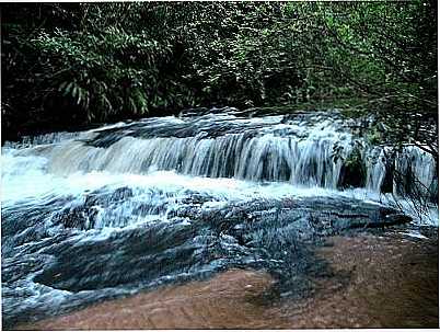 CACHOEIRA RIO ARARAQUARA, POR LUIZ CARLOS DOS SANTOS - SANTO ANTNIO DA ALEGRIA - SP