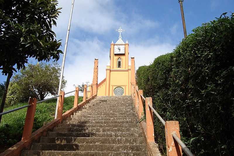 SANTO ANTNIO DO PINHAL-SP-ESCADARIA DA MATRIZ DE SO JOS-FOTO:DENISE BRAGA - SANTO ANTNIO DO PINHAL - SP