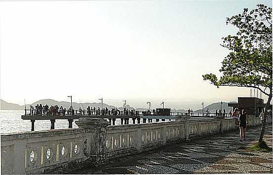 PIER DOS PESCADORES
FOTO JOO SAVIOLI - SANTOS - SP