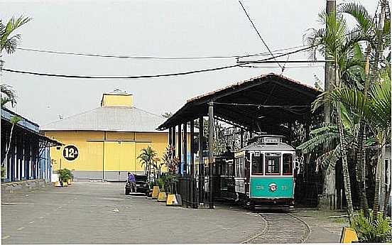 GARAGEM DOS BONDINHOS
FOTO JOO SAVIOLI - SANTOS - SP