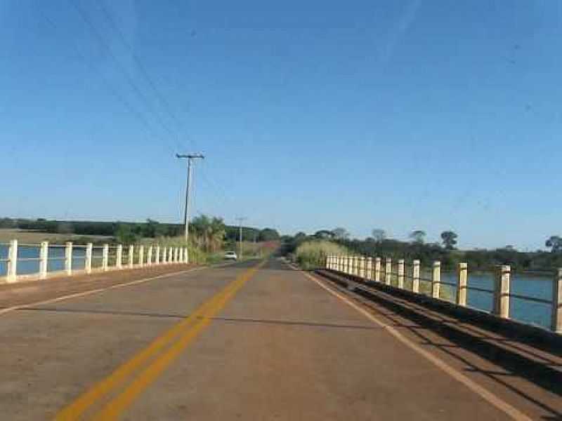 SO JOO DO MARINHEIRO-SP-PONTE SOBRE O RIO MARINHEIRO-FOTO:JOSE BAGIO - SO JOO DO MARINHEIRO - SP