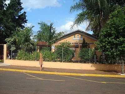 ESCOLA DE PAU DALHO POR NIM RONDI - SO JOO DO PAU D'ALHO - SP