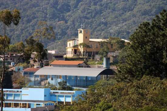 IGREJA E ESCOLA EPAMINONDAS, POR ANGLICA FARIAS - SO JOO NOVO - SP