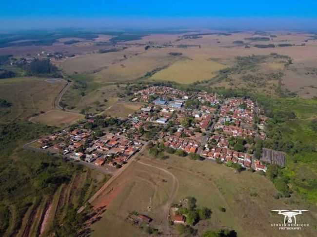 POR AYRTON BOTELHO - SO LUIZ DO GUARICANGA - SP