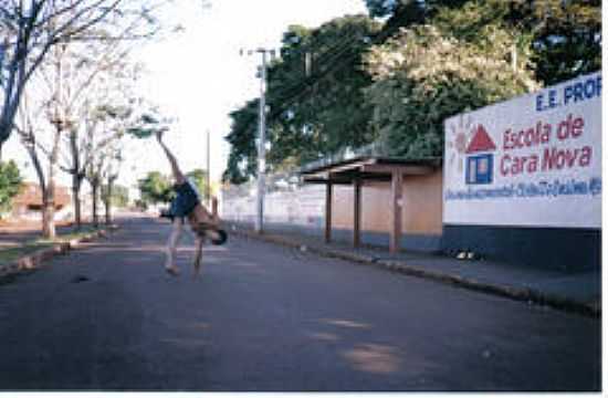 COLGIO HOMERO CALVOSO-FOTO:OBERDAM  - SO PEDRO DO TURVO - SP