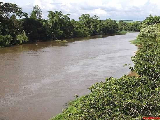 SERRANA-SP-RIO PARDO VISTO DA RODOVIA-FOTO:MARCO AURELIO ESPARZ - SERRANA - SP